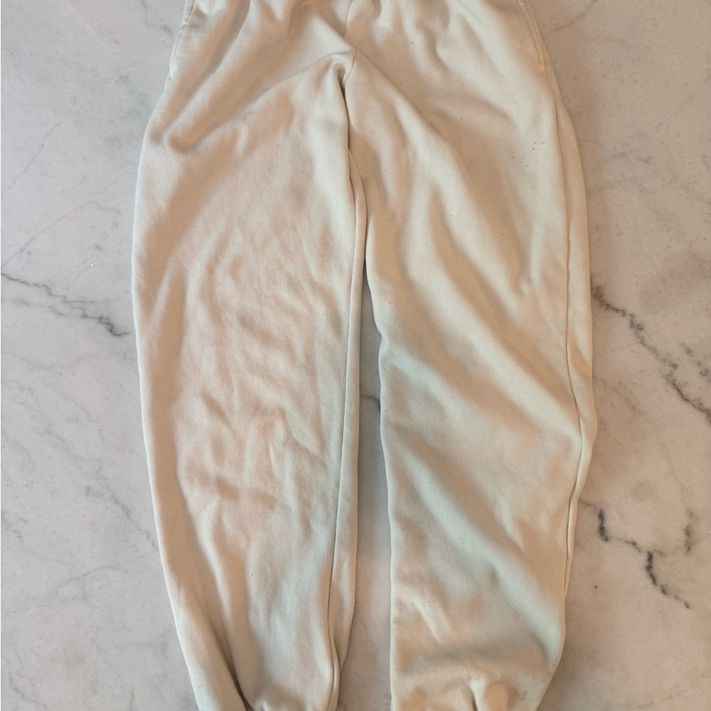 Brandy Melville One Size Cream Sweatpants